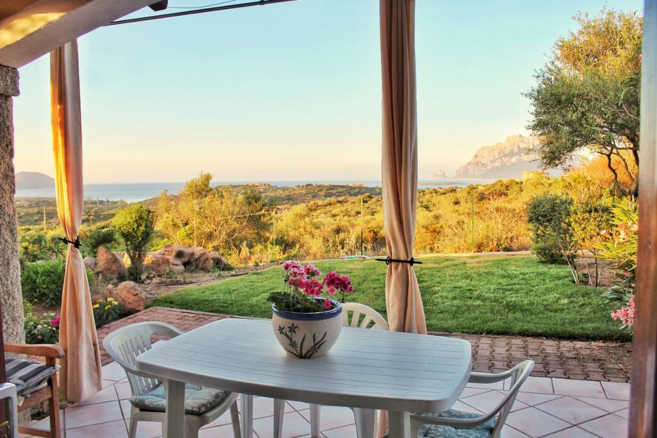 Le Caterine Villa Porto San Paolo  Exterior photo